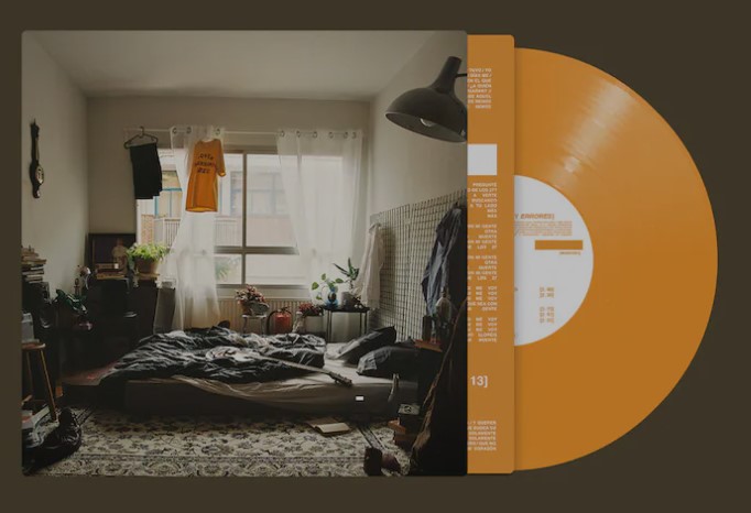 KARAVANA - ENTRE AMORES Y ERRORES (COLOR NARANJA)